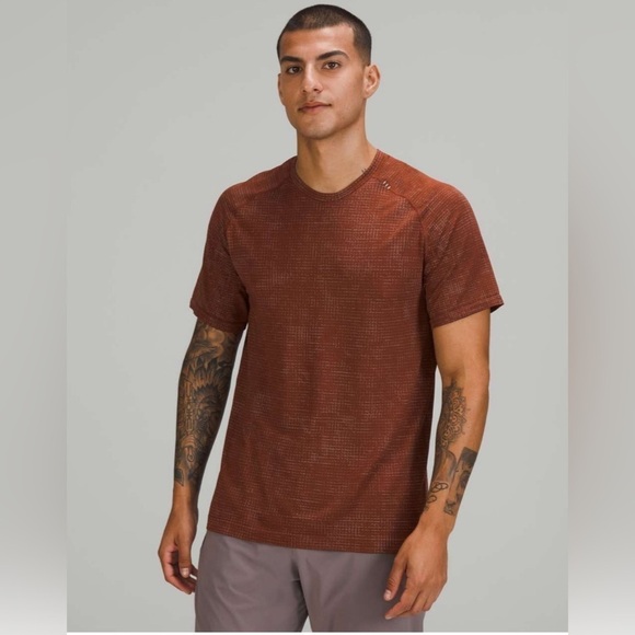 Lululemon Men Disrupted Grid Date Brown Metal Vent Tech Short Sleeve Shirt 2.0 M - Picture 7 of 9